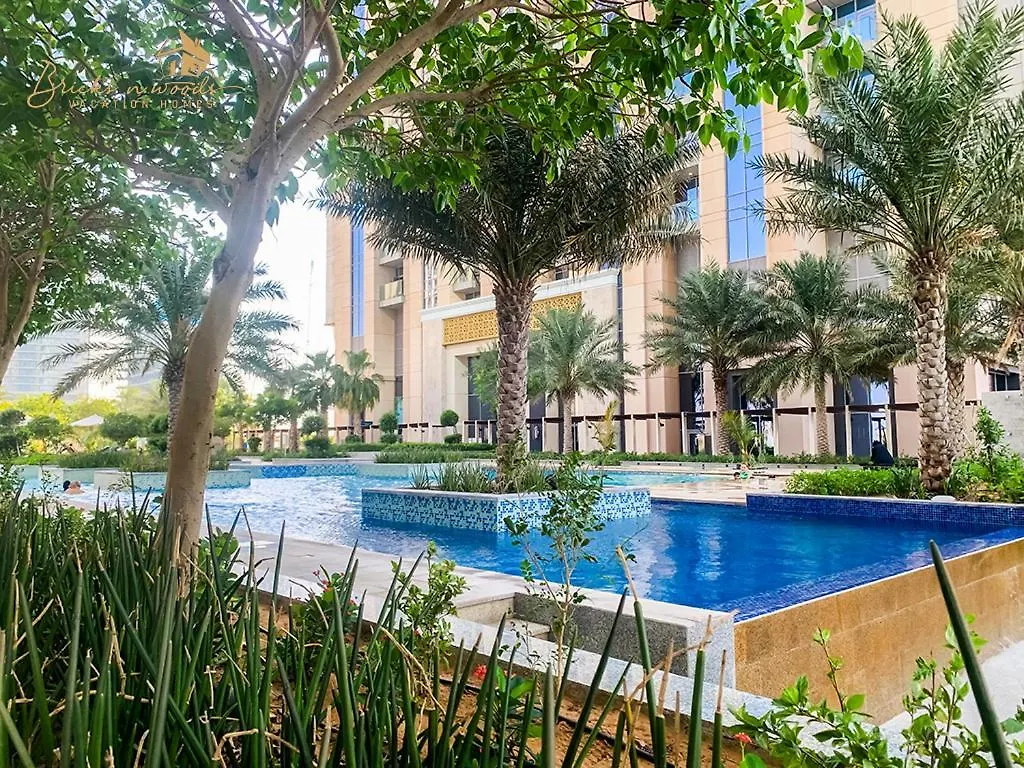 Modern High Floor Canal View1 Bhk Dubaj 0*,