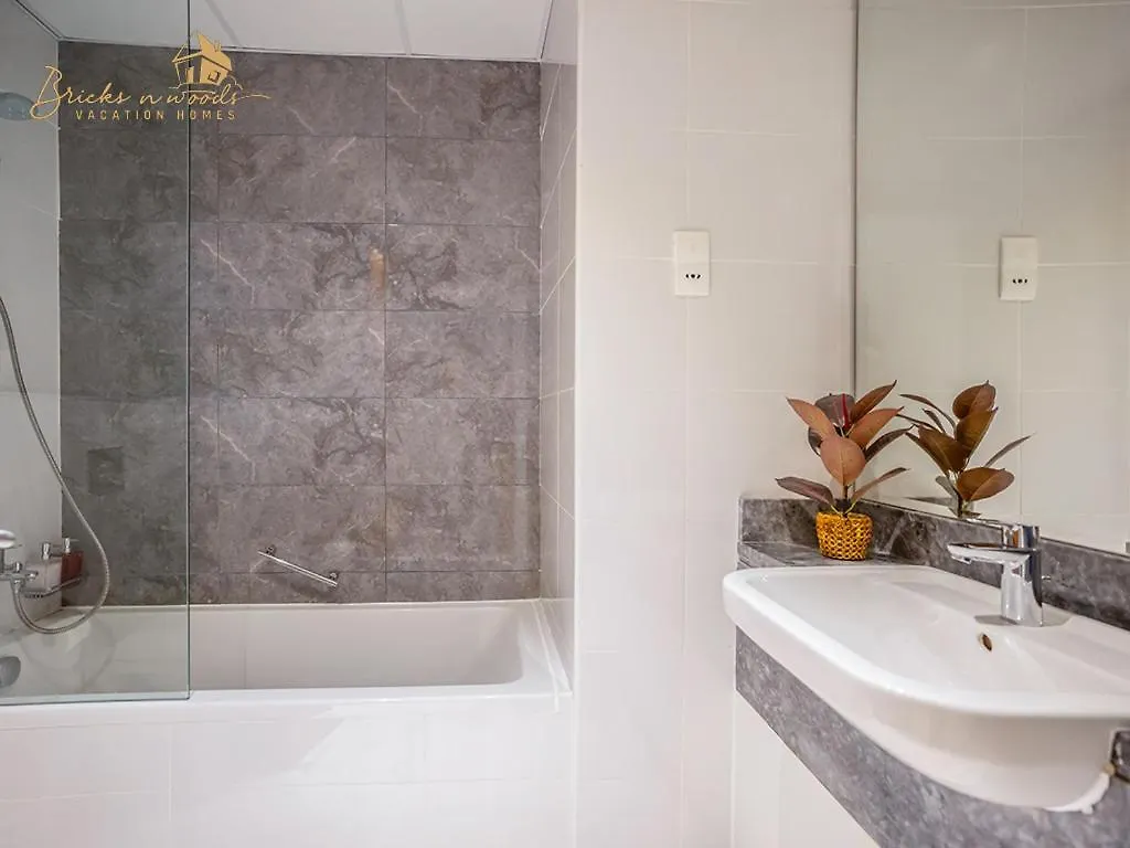 Modern High Floor Canal View1 Bhk Dubaj